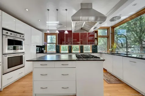 56 Westminster Road Scarsdale NY 10583