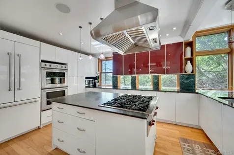 56 Westminster Road Scarsdale NY 10583