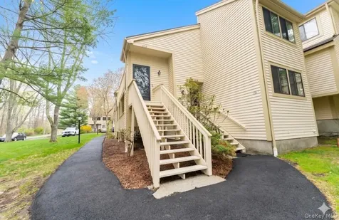 239 Deer Hill Road S South Salem NY 10590