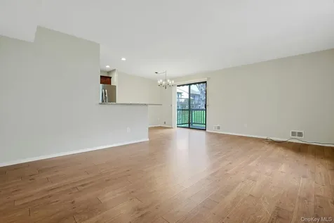 78 Independence Court Yorktown Heights NY 10598