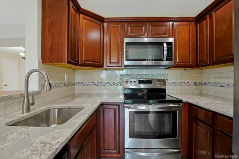 78 Independence Court Yorktown Heights NY 10598