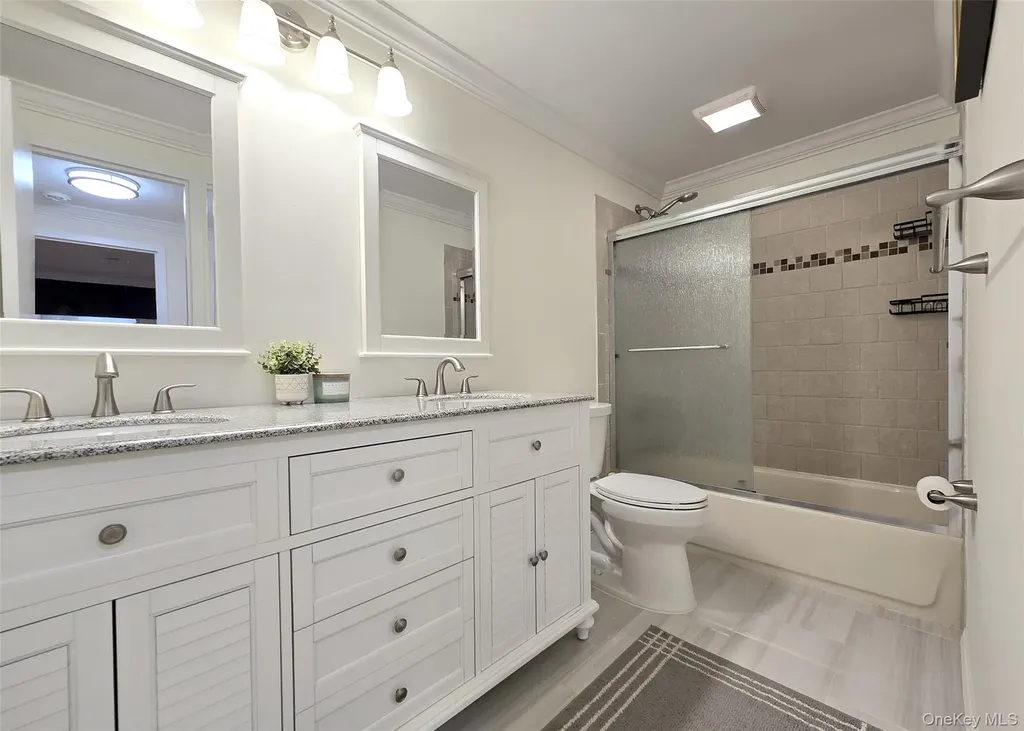 71 Skyline Drive Coram NY 11727