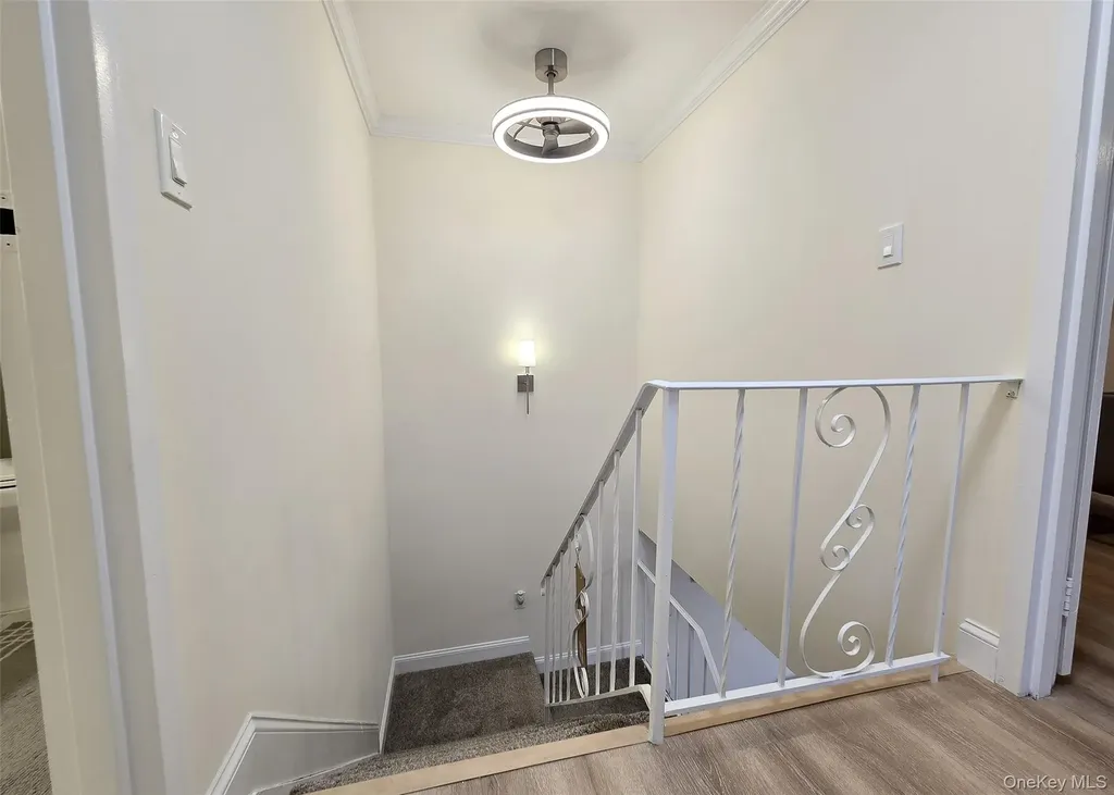 71 Skyline Drive Coram NY 11727