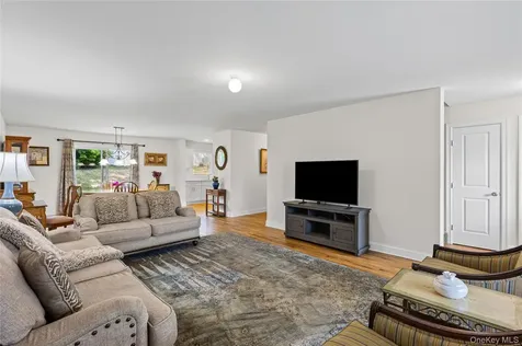 3 Clear Creek Court Huntington Station NY 11746
