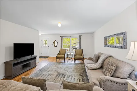 3 Clear Creek Court Huntington Station NY 11746