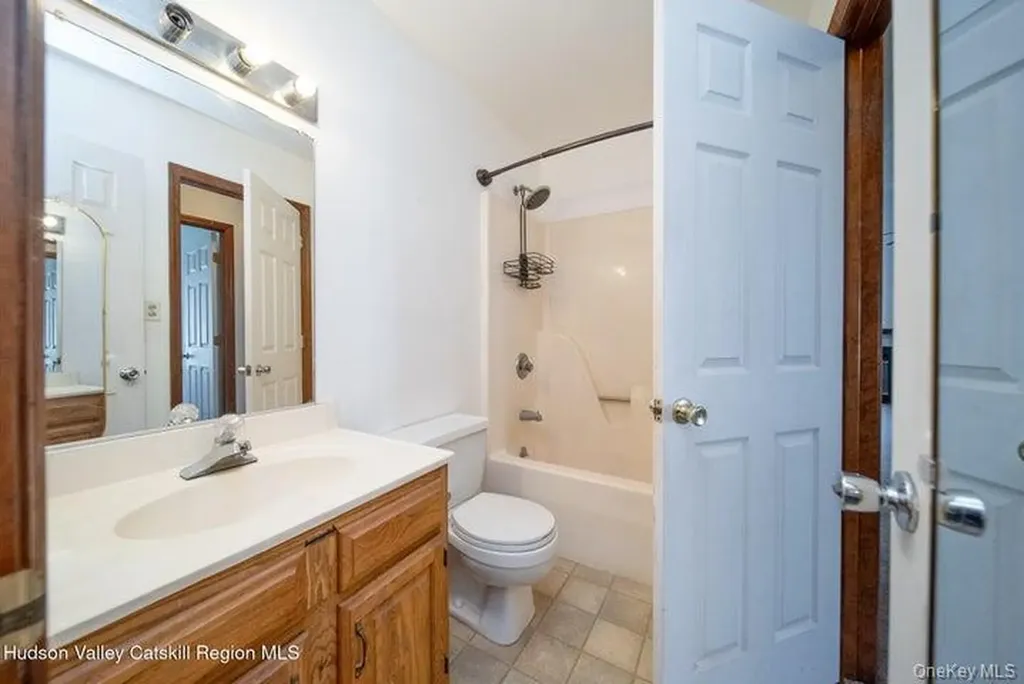 9 Rock Maple Road Saugerties NY 12477