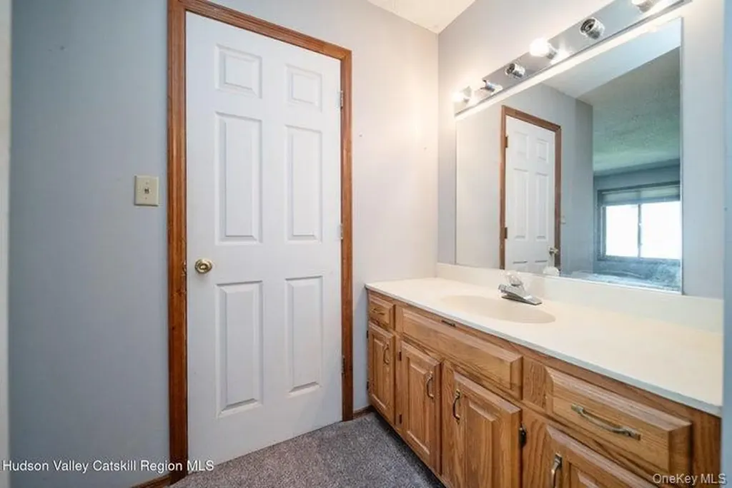 9 Rock Maple Road Saugerties NY 12477