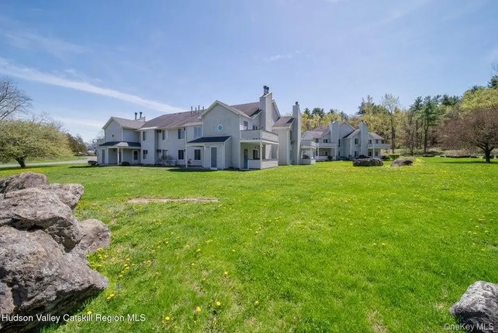 9 Rock Maple Road Saugerties NY 12477