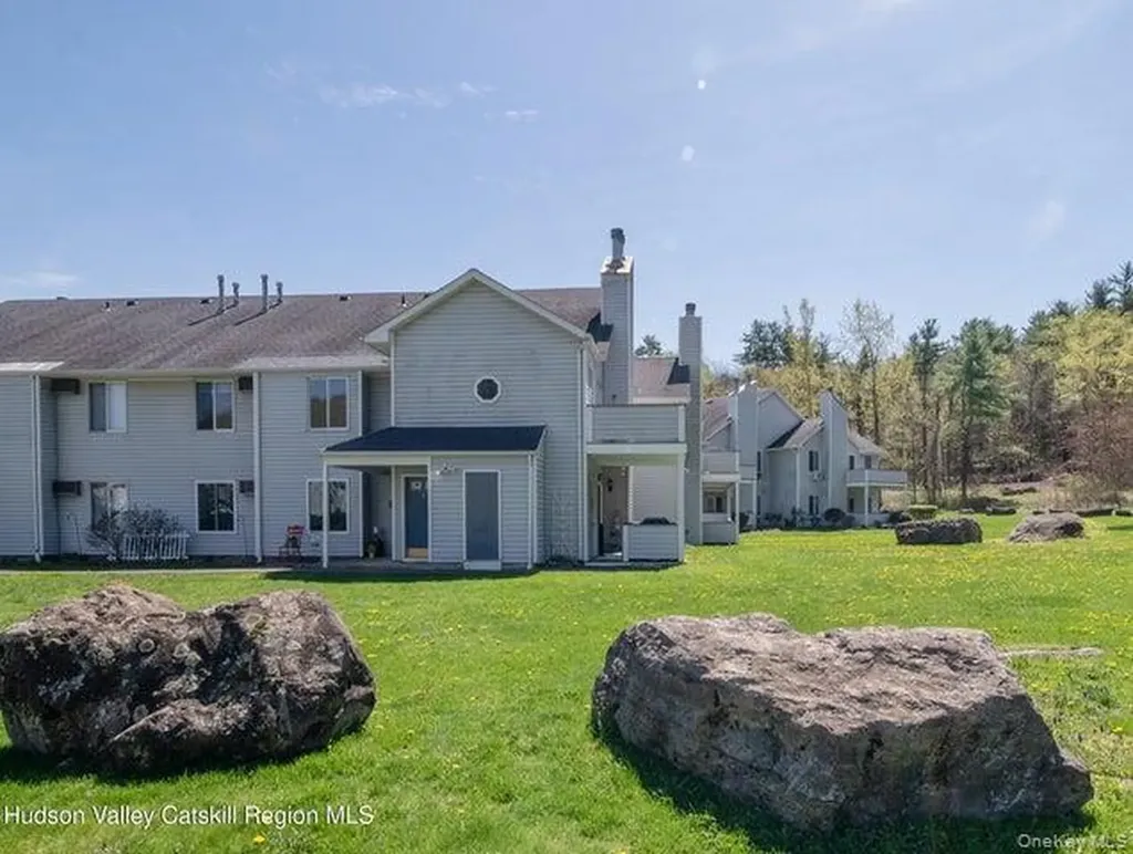 9 Rock Maple Road Saugerties NY 12477