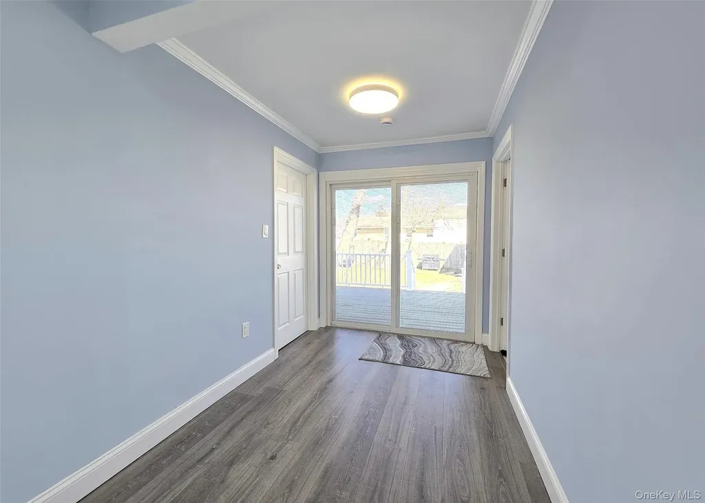 17 Gregory Drive Ronkonkoma NY 11779