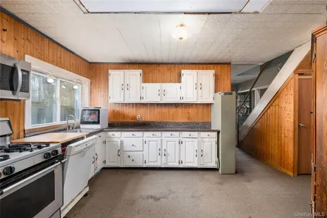 18 Powerline Lane Staatsburg NY 12580