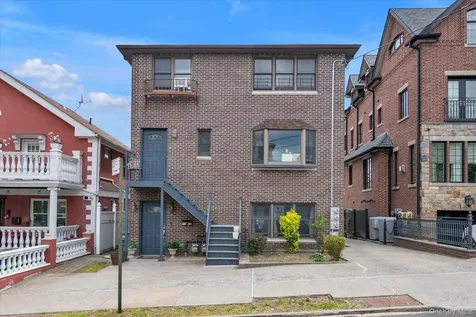 20-49 49th Street Astoria NY 11105