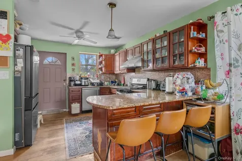 20-49 49th Street Astoria NY 11105