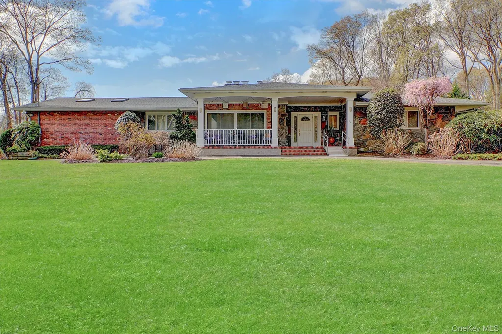 36 Landview Drive Dix Hills NY 11746
