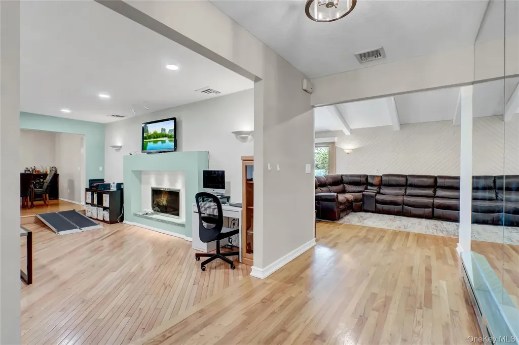 36 Landview Drive Dix Hills NY 11746