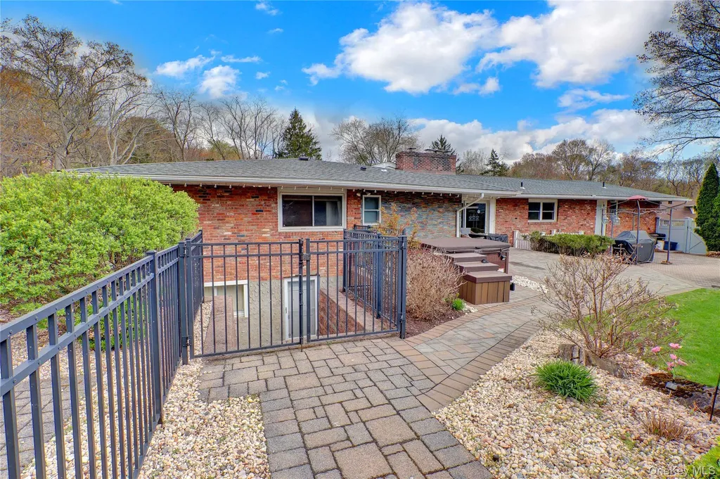 36 Landview Drive Dix Hills NY 11746