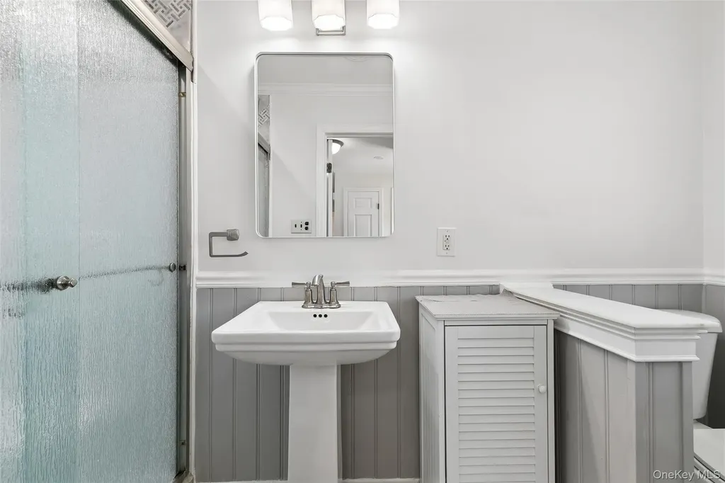 680 Westview Drive Mattituck NY 11952