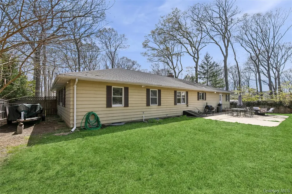 680 Westview Drive Mattituck NY 11952