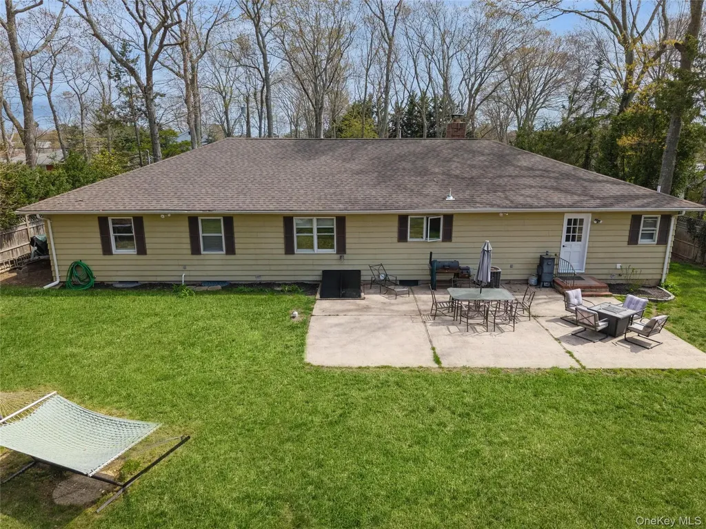 680 Westview Drive Mattituck NY 11952