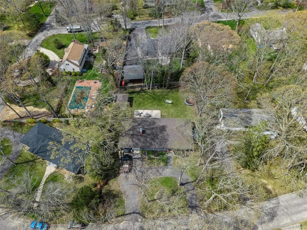 680 Westview Drive Mattituck NY 11952
