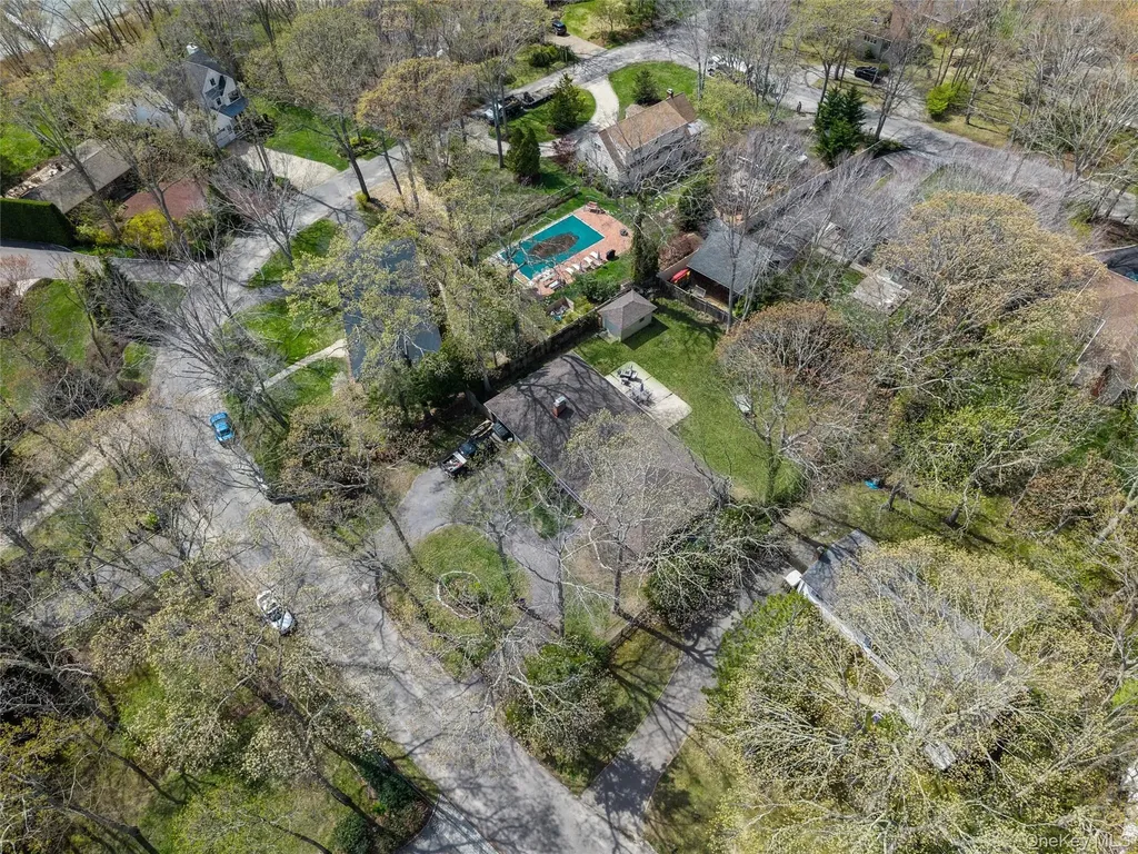 680 Westview Drive Mattituck NY 11952