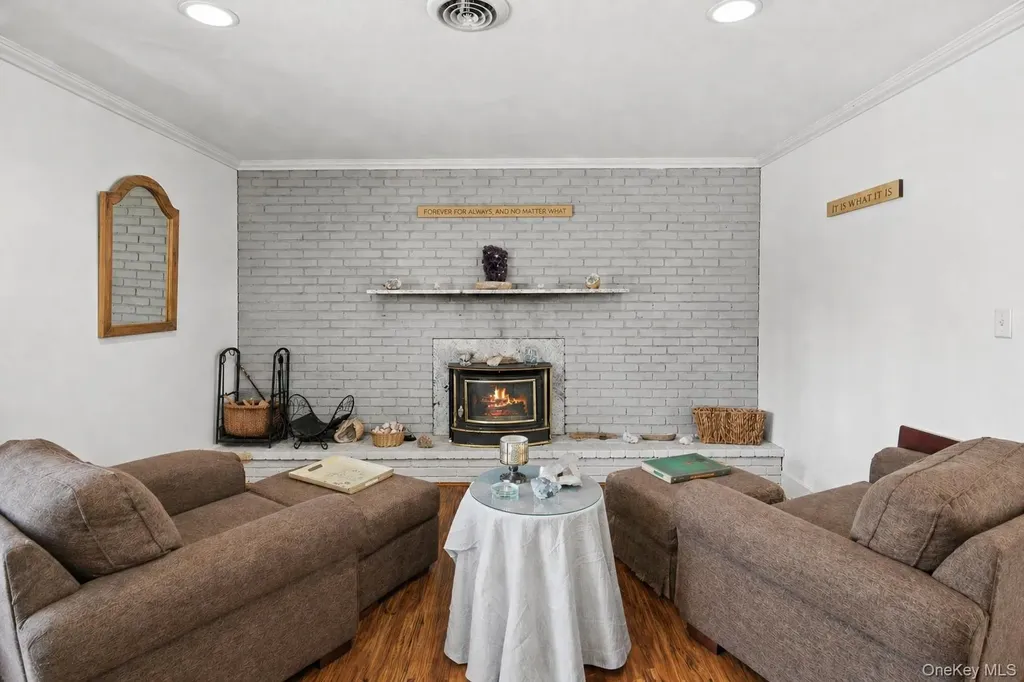 680 Westview Drive Mattituck NY 11952