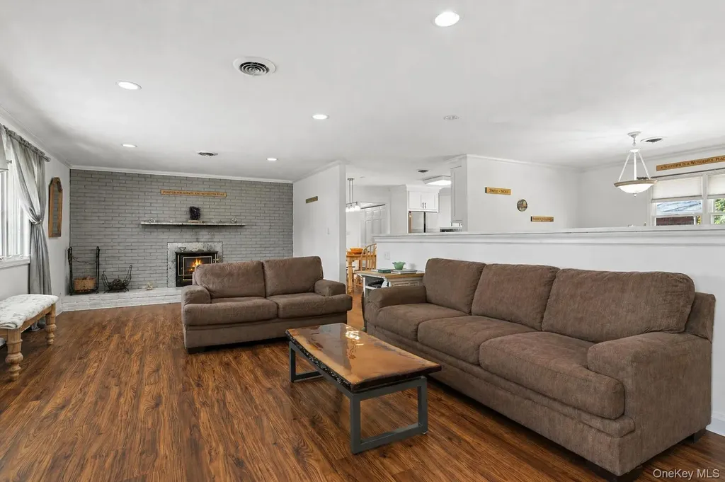 680 Westview Drive Mattituck NY 11952