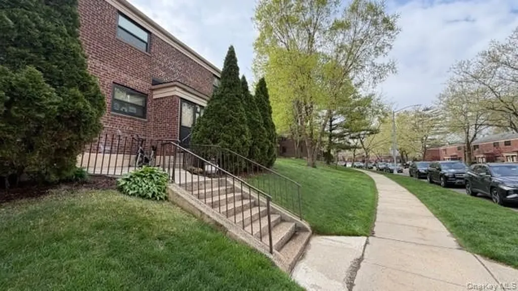 219-50 74th Avenue Bayside NY 11364