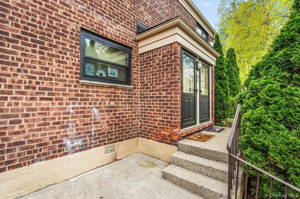 219-50 74th Avenue Bayside NY 11364
