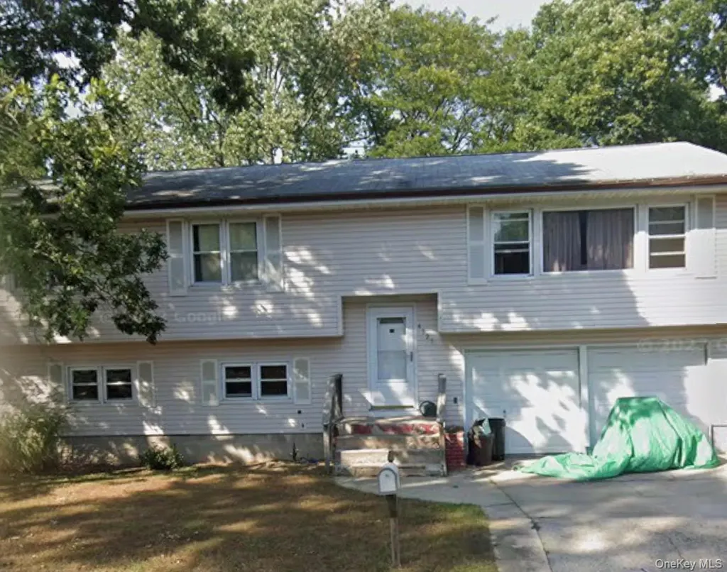 4921 Express Drive S Ronkonkoma NY 11779