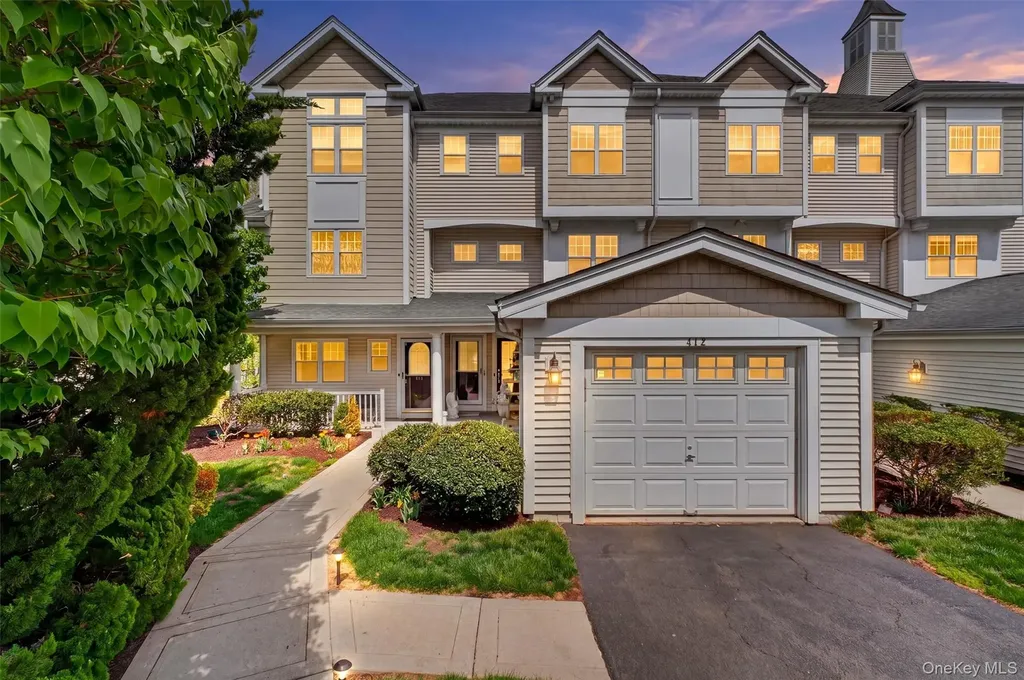 422 Highridge Court Peekskill NY 10566