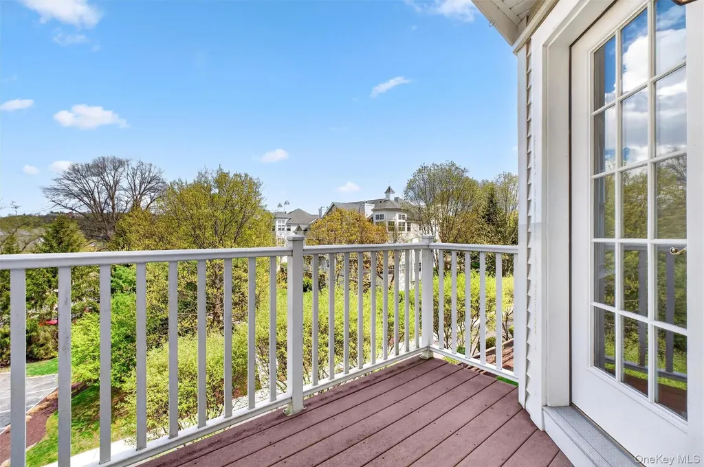 422 Highridge Court Peekskill NY 10566