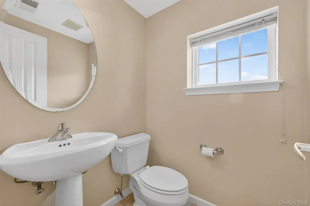 422 Highridge Court Peekskill NY 10566