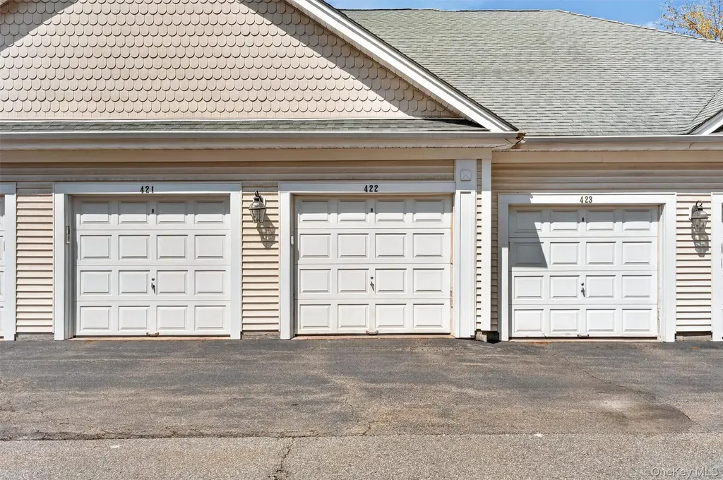 422 Highridge Court Peekskill NY 10566