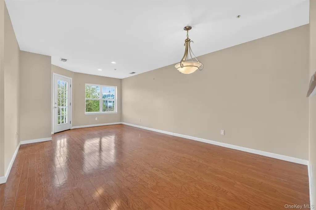 422 Highridge Court Peekskill NY 10566