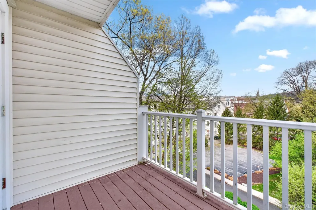 422 Highridge Court Peekskill NY 10566