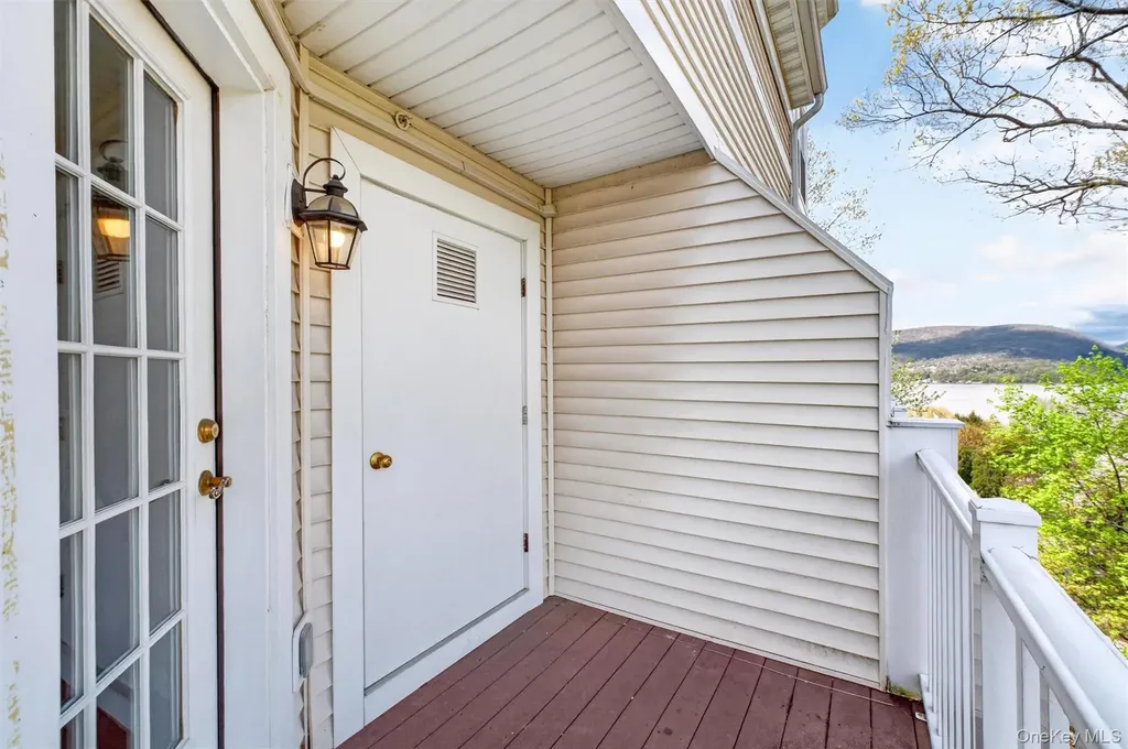 422 Highridge Court Peekskill NY 10566