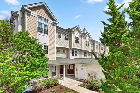 422 Highridge Court Peekskill NY 10566