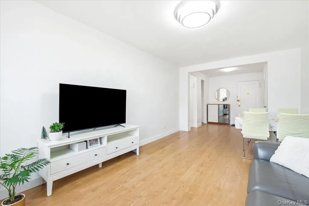 100-11 67th Road Forest Hills NY 11375