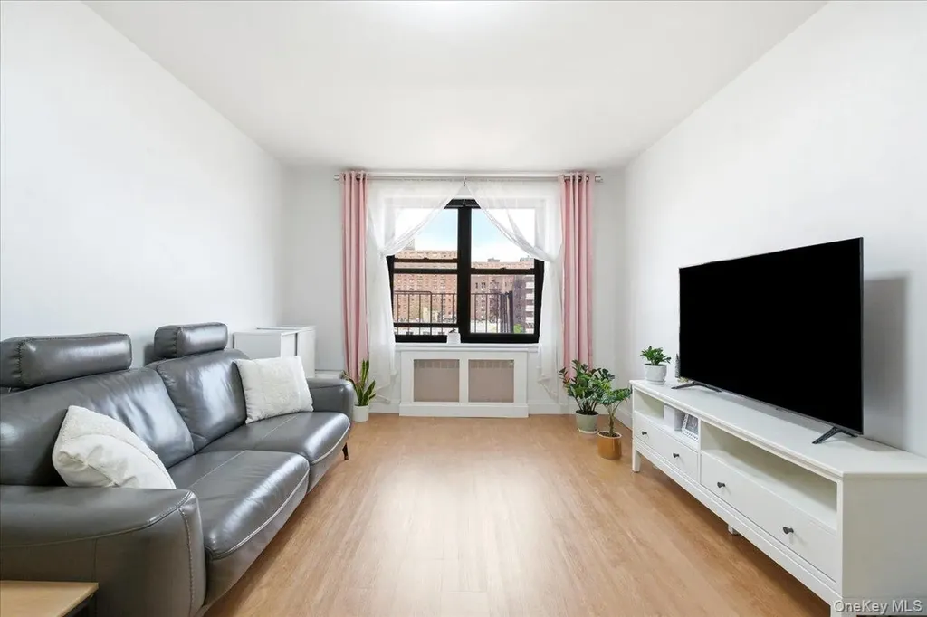 100-11 67th Road Forest Hills NY 11375