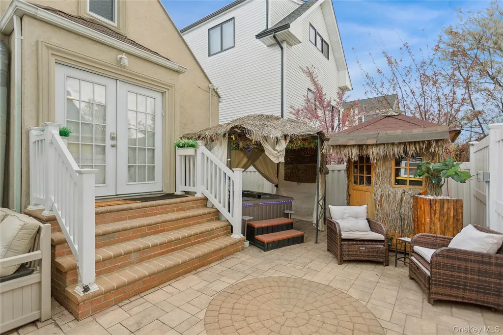 2064 Atlantic Boulevard Atlantic Beach NY 11509