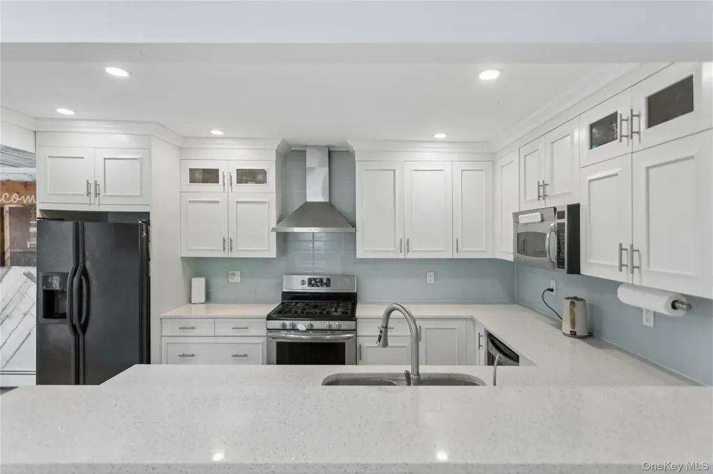 2064 Atlantic Boulevard Atlantic Beach NY 11509