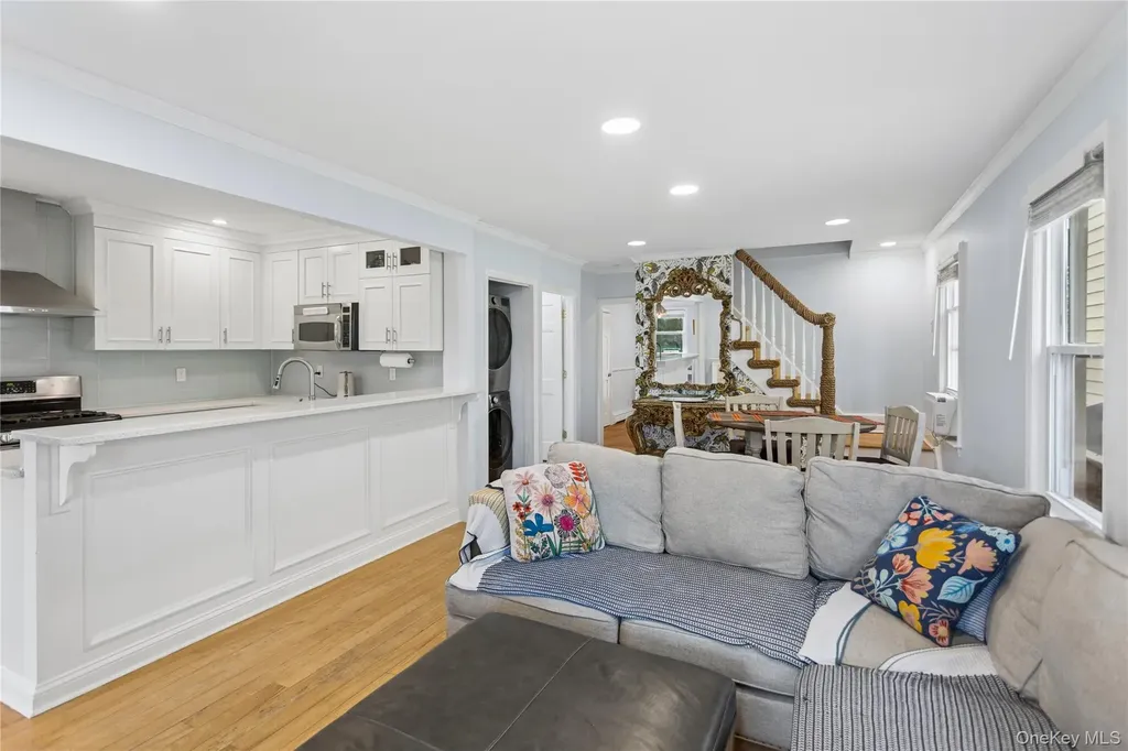 2064 Atlantic Boulevard Atlantic Beach NY 11509
