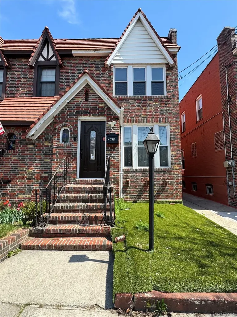 2027 E 35th Street Brooklyn NY 11234