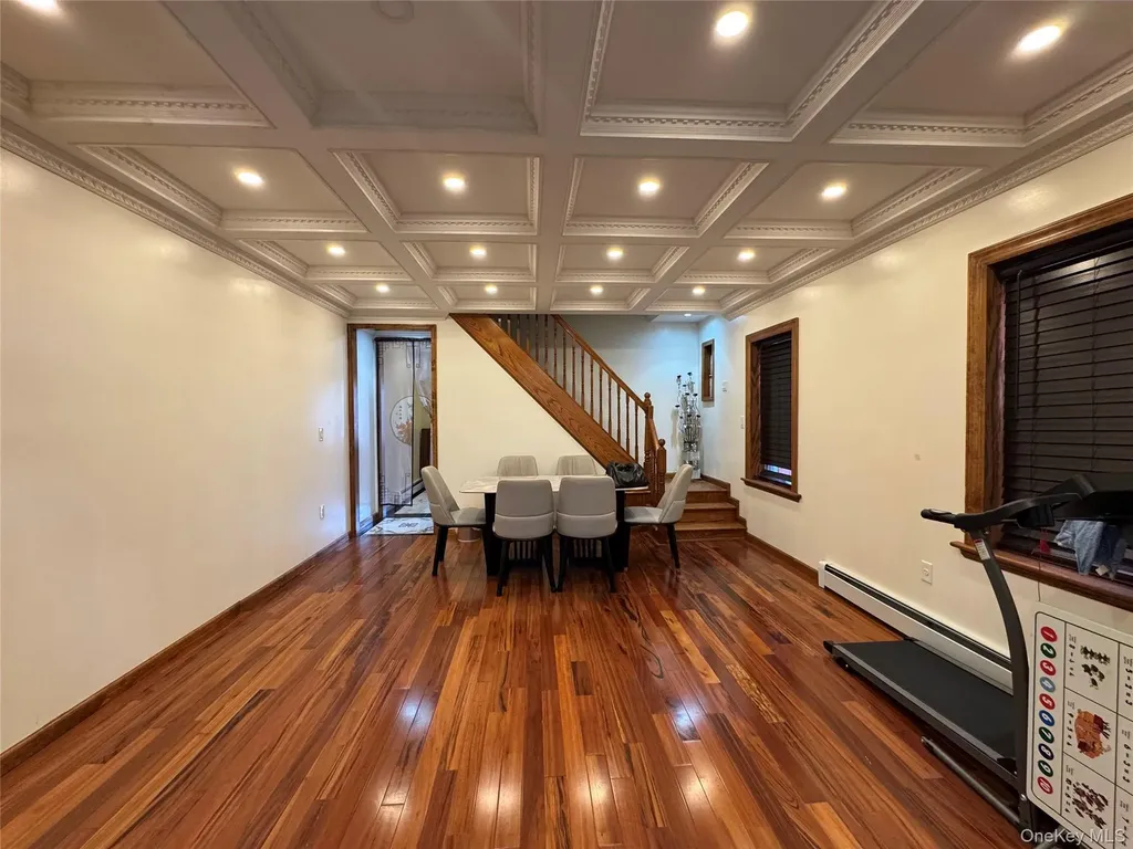 2027 E 35th Street Brooklyn NY 11234