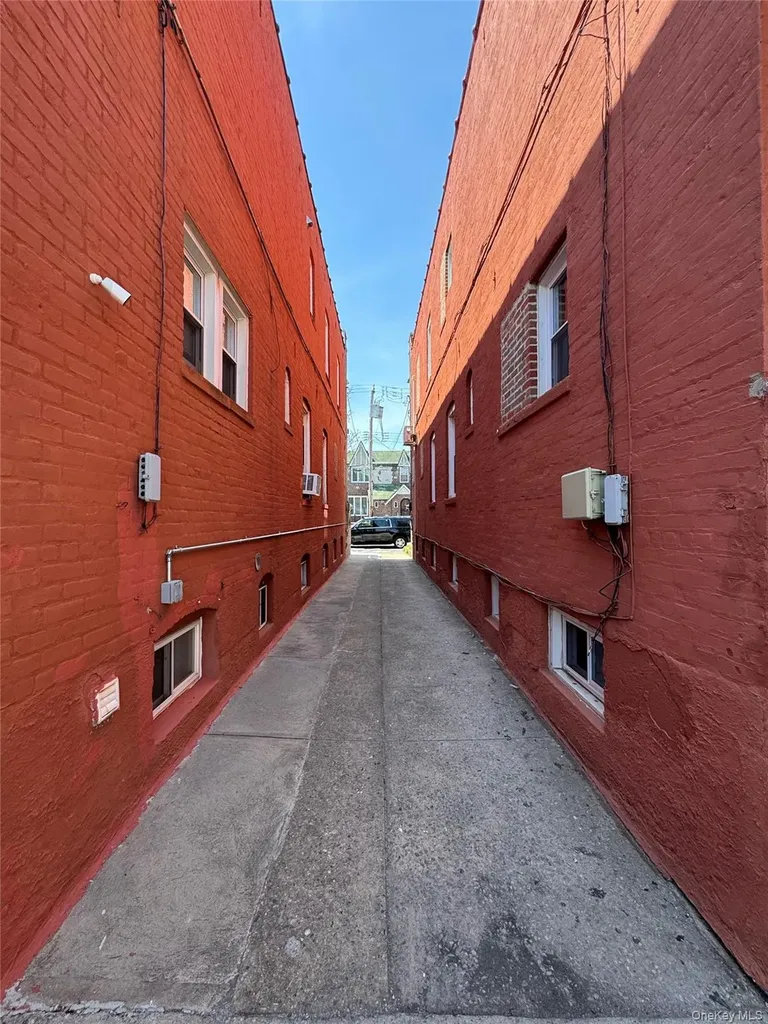2027 E 35th Street Brooklyn NY 11234