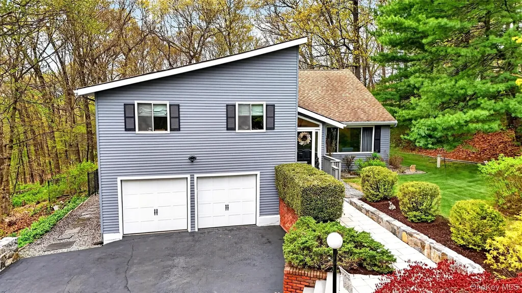 25 Di Rubbo Drive Cortlandt Manor NY 10567