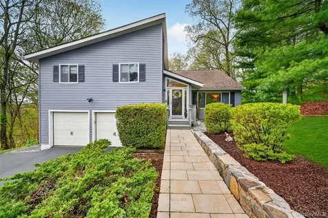 25 Di Rubbo Drive Cortlandt Manor NY 10567