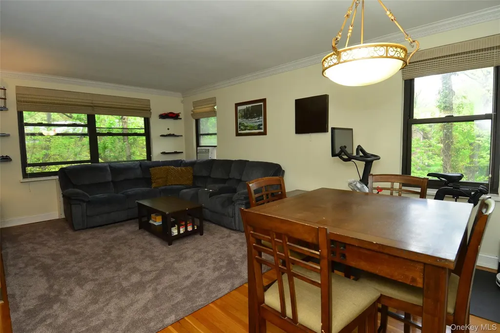 40 Rockledge Road Hartsdale NY 10530