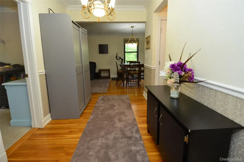 40 Rockledge Road Hartsdale NY 10530